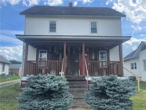 816 E Porter St, Malvern, OH 44644 photo 1