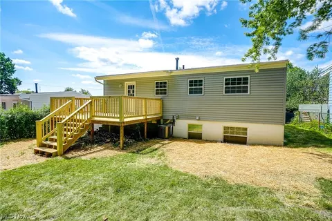 1615 Vicgross Ave, Akron, OH 44310 photo 4
