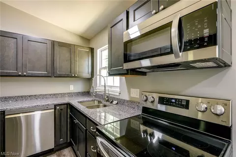 1615 Vicgross Ave, Akron, OH 44310 photo 16