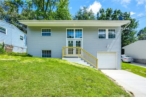 1615 Vicgross Ave, Akron, OH 44310 photo 1