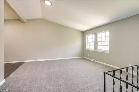 1615 Vicgross Ave, Akron, OH 44310 photo 7