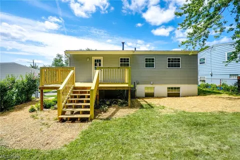 1615 Vicgross Ave, Akron, OH 44310 photo 3