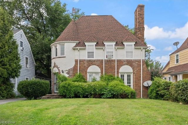 17027 Kenyon Rd, Shaker Heights, OH 44120