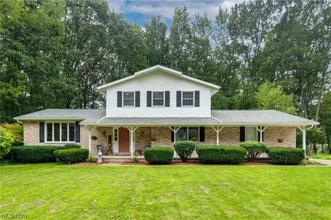 660 Inverness Rd, Akron, OH 44313