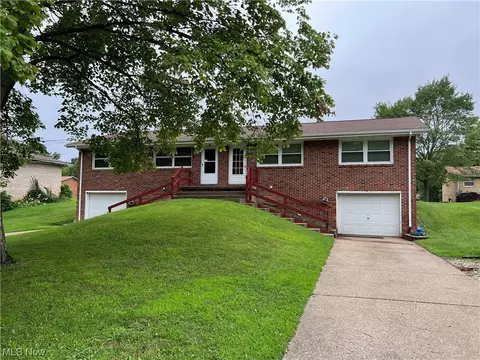 7635 Peyton St NW, Massillon, OH 44646 photo 1