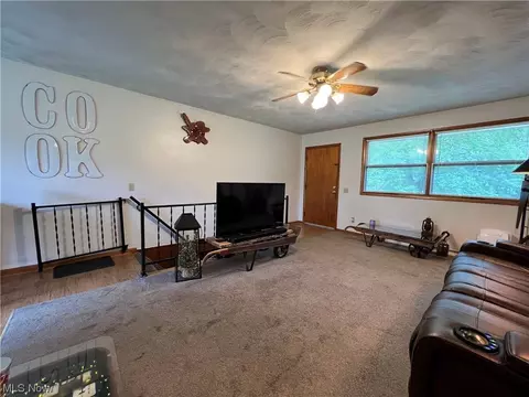 7635 Peyton St NW, Massillon, OH 44646 photo 9