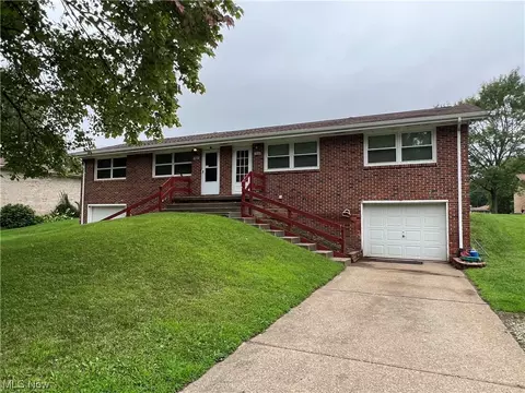 7635 Peyton St NW, Massillon, OH 44646 photo 3
