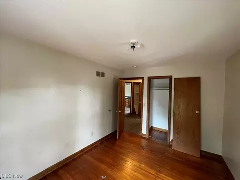 829 Berwin St, Akron, OH 44310 photo 12