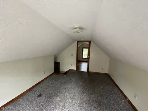 829 Berwin St, Akron, OH 44310 photo 18
