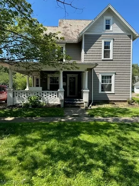 323 N Wood St, Loudonville, OH 44842