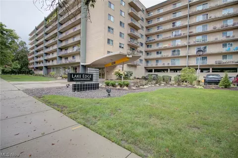 10301 Lake Ave #409, Cleveland, OH 44102