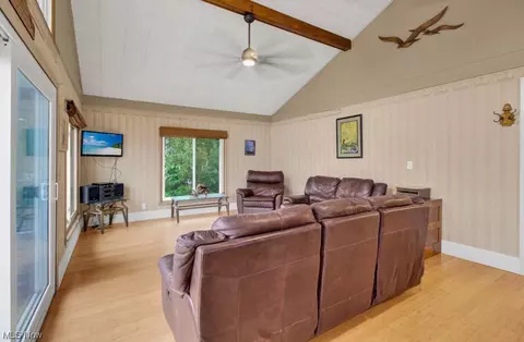 342 E Mohawk Dr, Malvern, OH 44644 photo 7