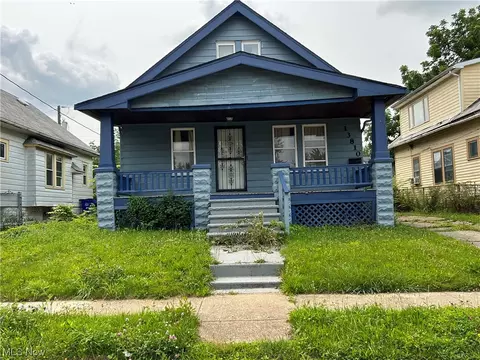 13810 Chapelside Ave, Cleveland, OH 44120