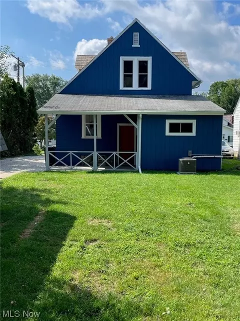 1723 W 11th St, Ashtabula, OH 44004 photo 3