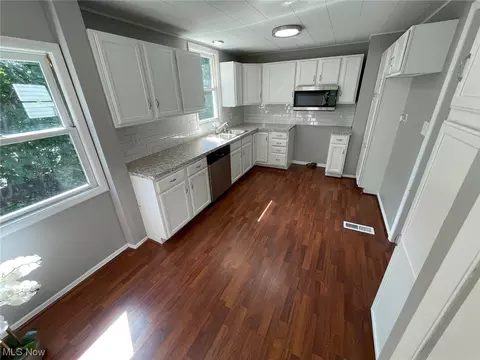 1723 W 11th St, Ashtabula, OH 44004 photo 11