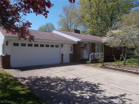 1422 E 31st St, Ashtabula, OH 44004 photo 1