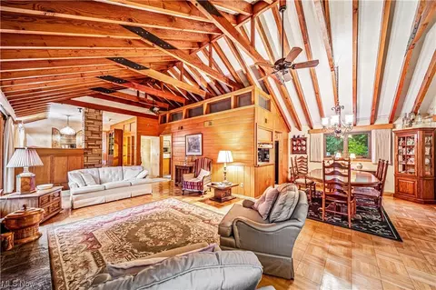35510 Ridge Rd, Willoughby, OH 44094 photo 9