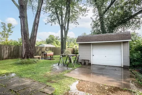 331 Bon Air Ave, Elyria, OH 44035 photo 20