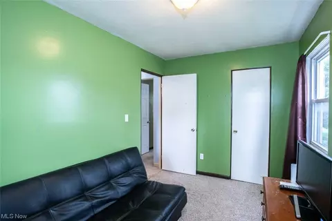 331 Bon Air Ave, Elyria, OH 44035 photo 18