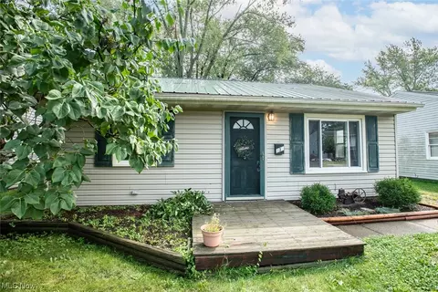 331 Bon Air Ave, Elyria, OH 44035 photo 1