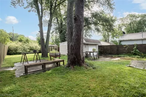 331 Bon Air Ave, Elyria, OH 44035 photo 21