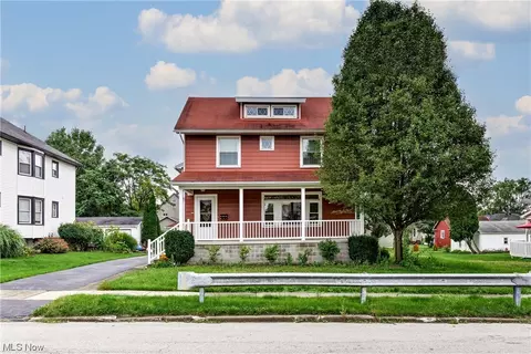 233 E Prospect St, Girard, OH 44420