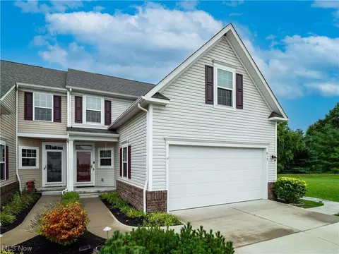 819 Walcutt Ct, Lagrange, OH 44050