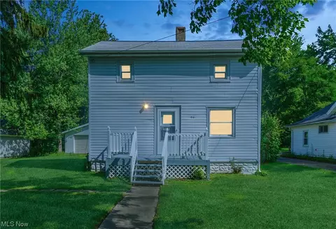 55 W Erie St, Jefferson, OH 44047