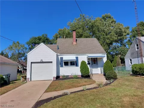 713 17th St NE, Canton, OH 44714