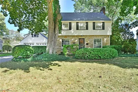 530 Perkinswood Blvd NE, Warren, OH 44483