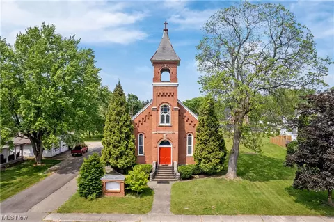 157 Water St SW, Bolivar, OH 44612
