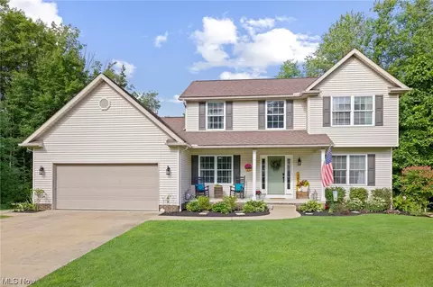 1387 Pendleton Ave, Louisville, OH 44641
