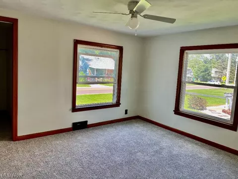 321 E Bergey St, Wadsworth, OH 44281 photo 18