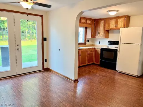 321 E Bergey St, Wadsworth, OH 44281 photo 22