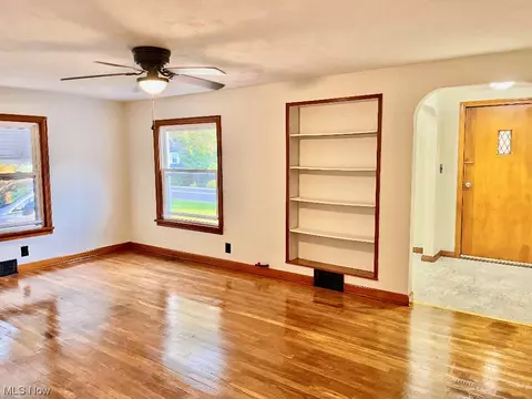 321 E Bergey St, Wadsworth, OH 44281 photo 21