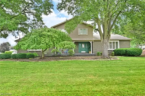 404 Bonnie Brae Ave, Niles, OH 44446