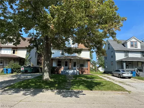 1881 E 34th St, Lorain, OH 44055