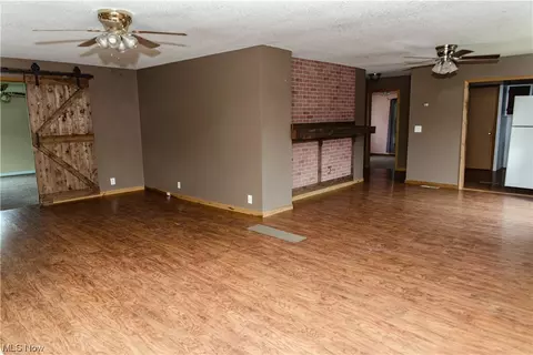 618 Market St, Philo, OH 43771 photo 7