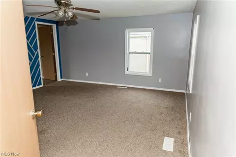 618 Market St, Philo, OH 43771 photo 13