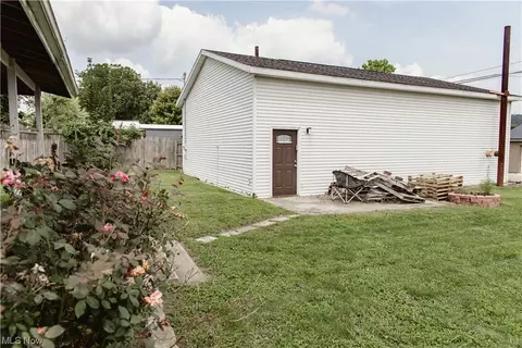 618 Market St, Philo, OH 43771 photo 15