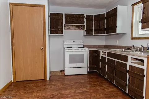 618 Market St, Philo, OH 43771 photo 8