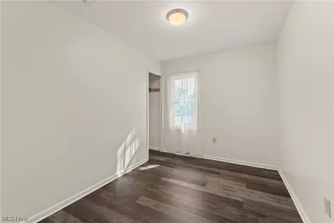 330 E 48th St, Lorain, OH 44052 photo 19