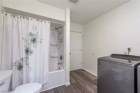 330 E 48th St, Lorain, OH 44052 photo 14