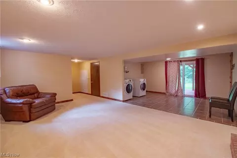 6329 Chesham Ave NE, Canton, OH 44721 photo 23