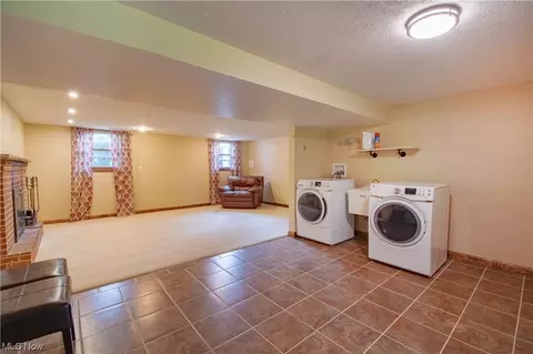 6329 Chesham Ave NE, Canton, OH 44721 photo 24