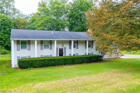 6329 Chesham Ave NE, Canton, OH 44721 photo 1