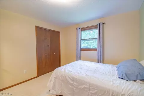 6329 Chesham Ave NE, Canton, OH 44721 photo 15