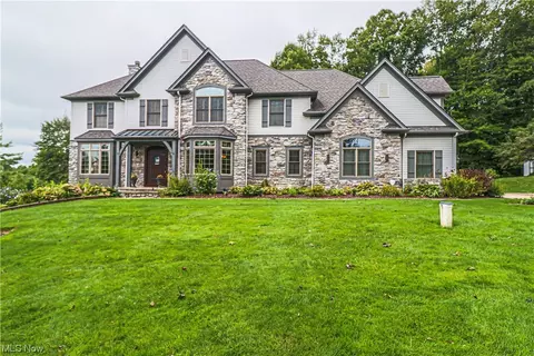 11990 Epping Trl, Chardon, OH 44024