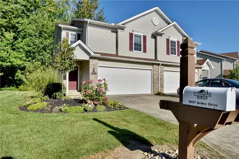 9057 Arden Dr, Mentor, OH 44060