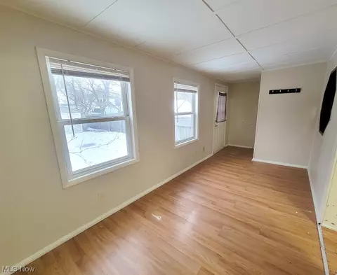 6152 Gateway Blvd S, Elyria, OH 44035 photo 12